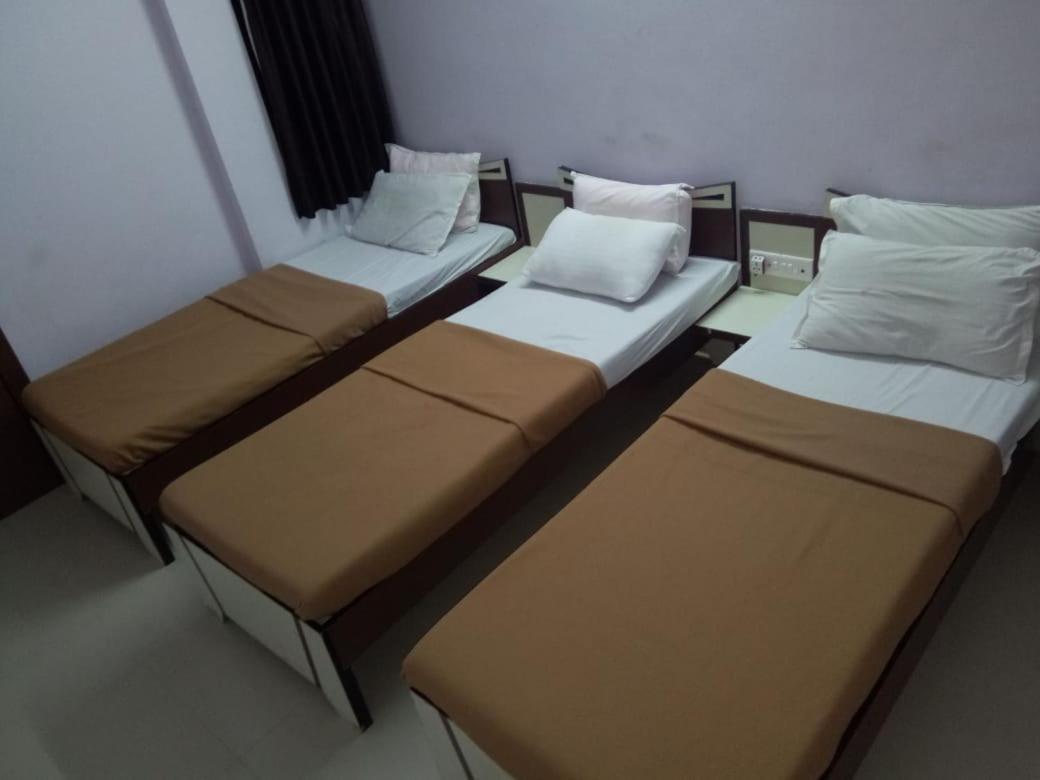 Hotel Kailash Dwārka Esterno foto